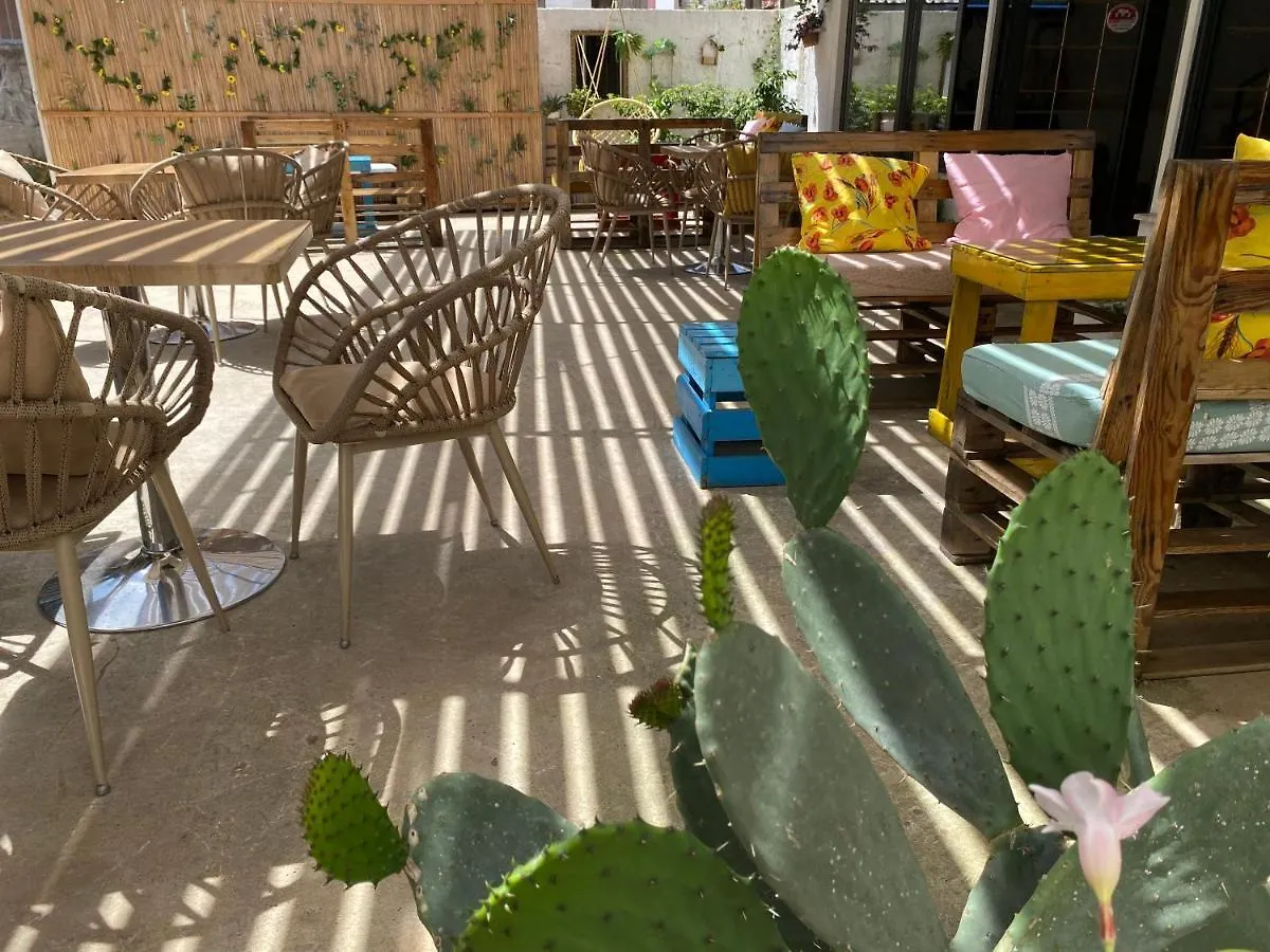 Eden Suites & Apartments Saranda Albánia